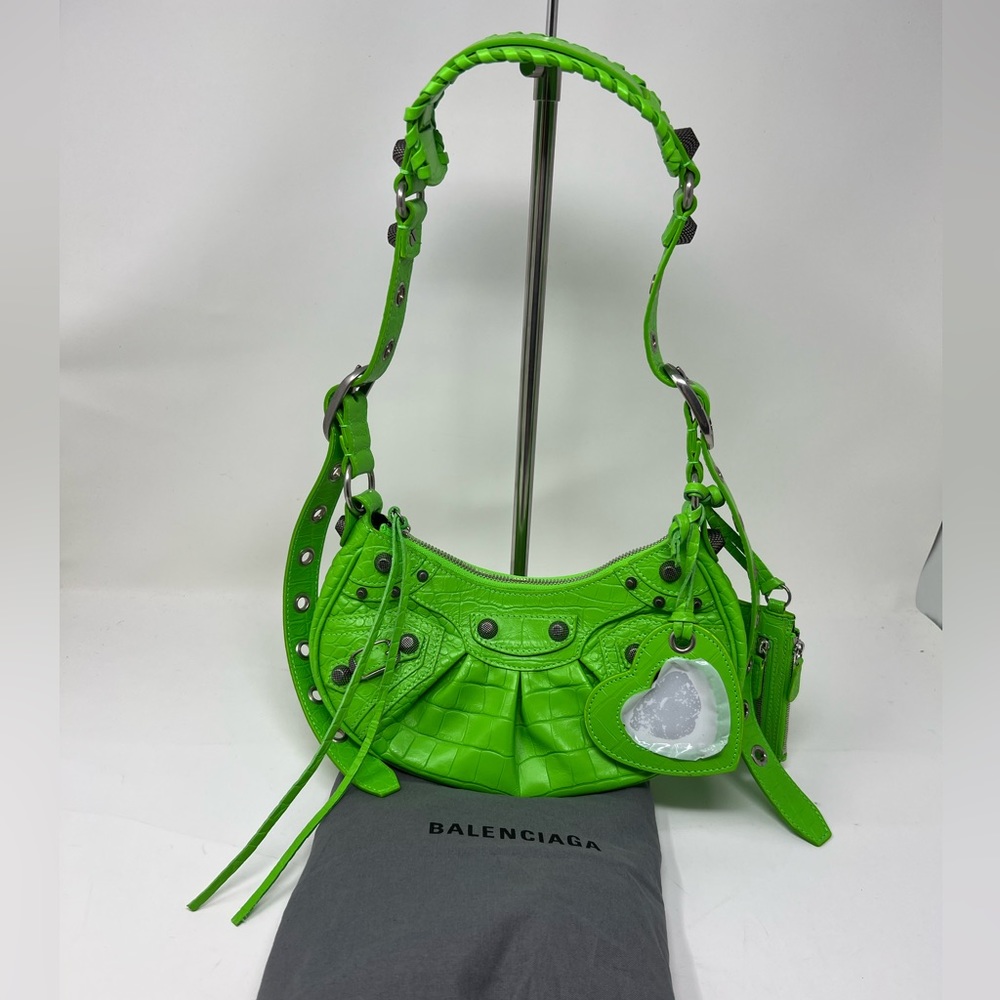 New Balenciaga Le Cagole XS studded neon croc-effect leather bag - Picture 3 of 13